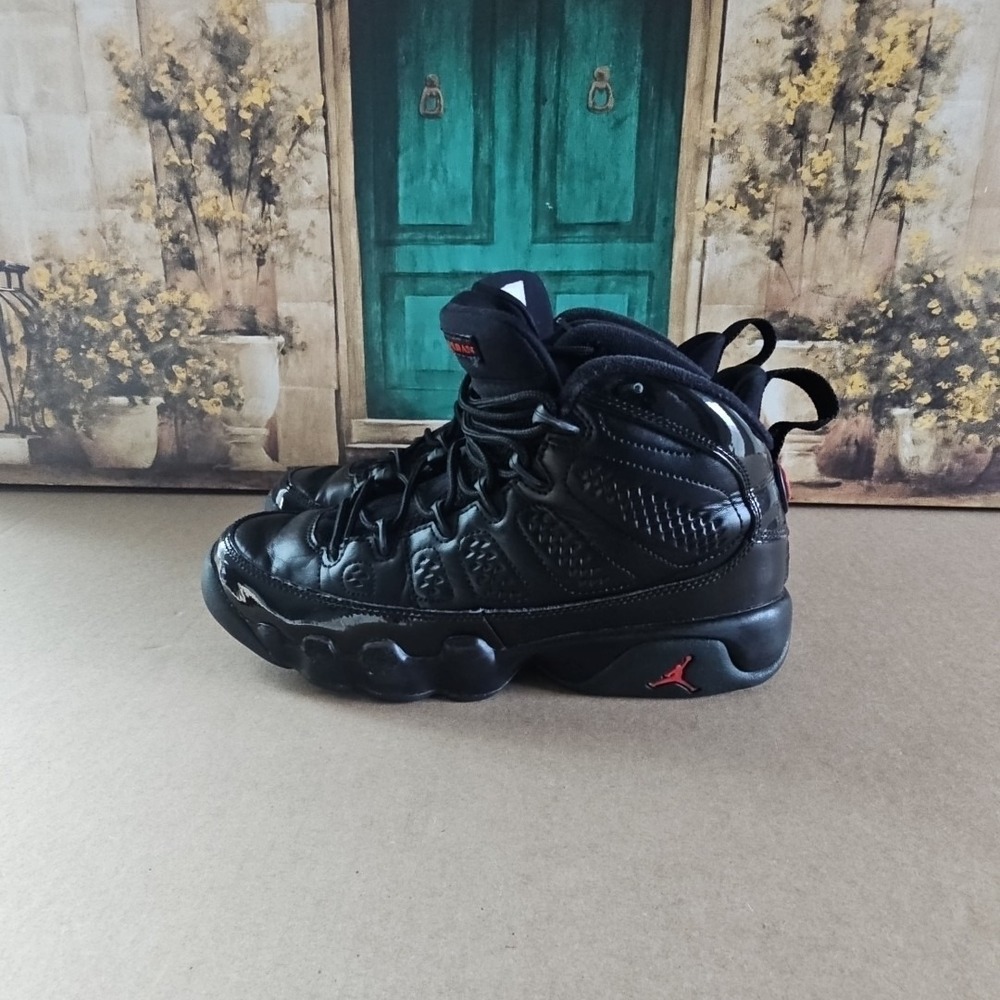 Nike air Jordan 9 bred black red size 5Y 302359014